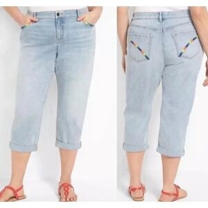 Lane Bryant Blue Rainbow Embroidered Flex Magic‎ Waist Boyfriend Capri Jeans 16